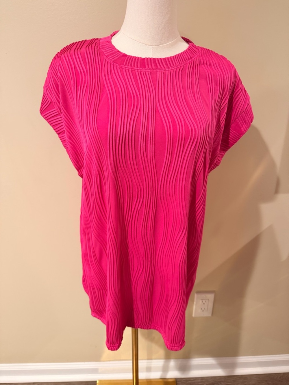 Bright Pink Wave-Texture Women’s Top